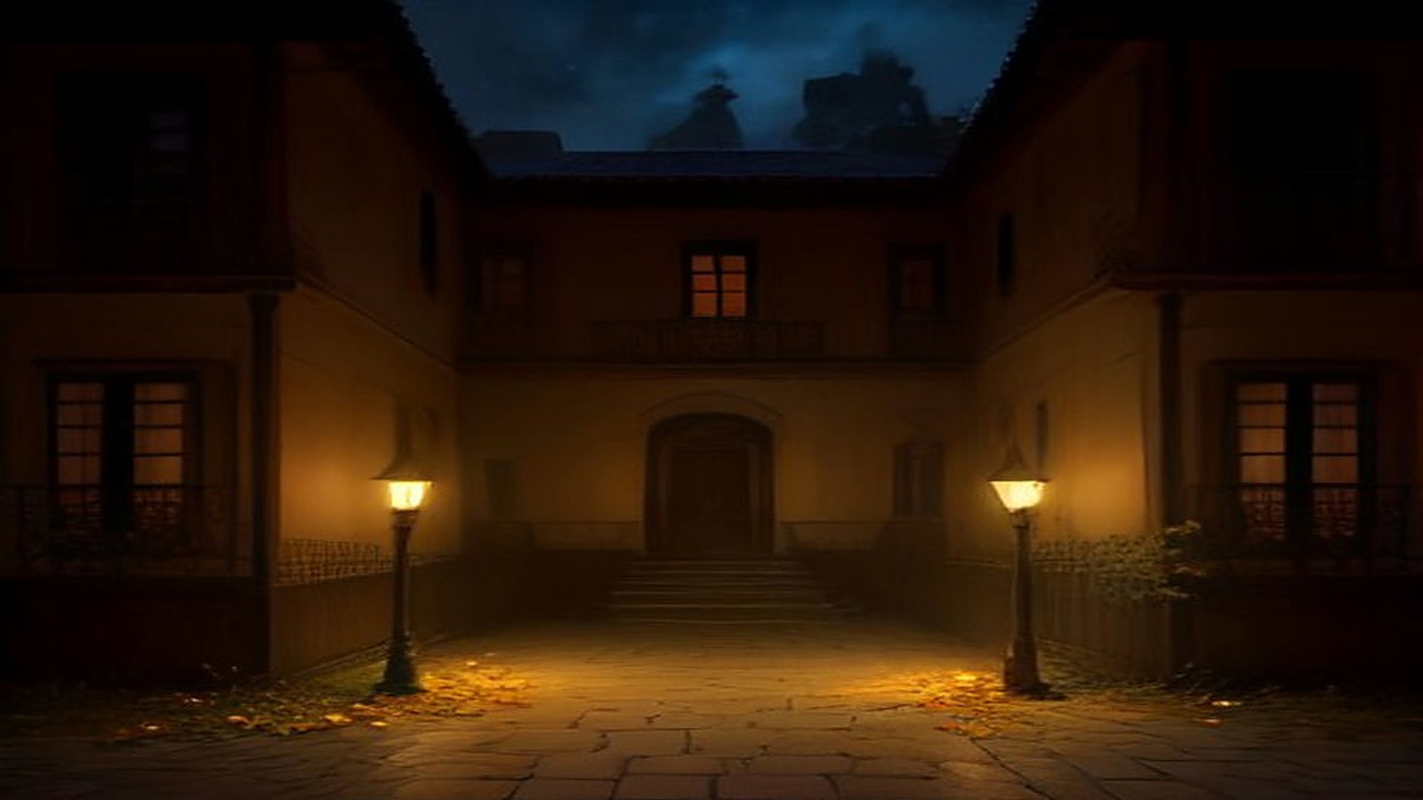 Patio de una antigua casona de noche, con dos faroles encendidos, balcones de herrería, ventanas iluminadas y hojas secas sobre el piso de piedra